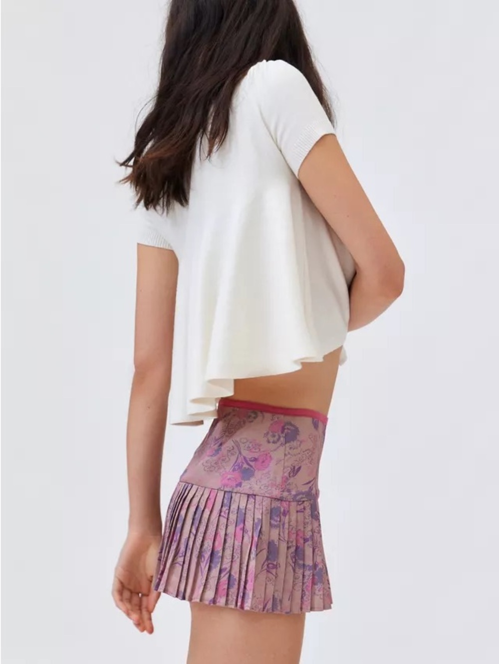 Urban Outfitters Kimchi Blue Pink and Purple Floral Pleated Mini Skirt XS - Picture 3 of 9